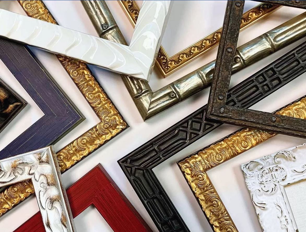 assorted photo frames, fine art framing, photo framing, canvas framing, canvas stretching, canvas frames, art framing, framing of canvas, photo frames